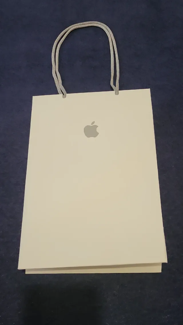 Bolsa de papel Apple tamaño mediano