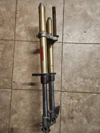 Barras y tijas Rieju RR Doradas