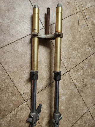 Barras y tijas Rieju RR Doradas