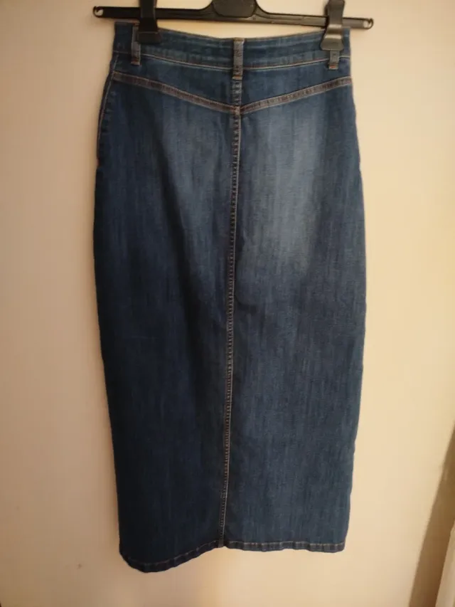 Gonna lunga in denim con bottoni