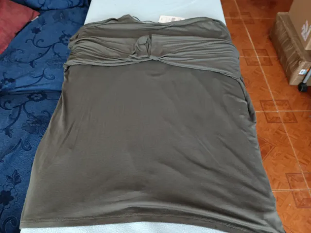 Couchel Blusa Verde con Lentejuelas Doradas