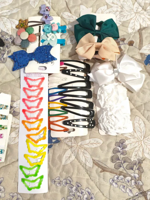 Lote horquillas y 2 gomas pelo