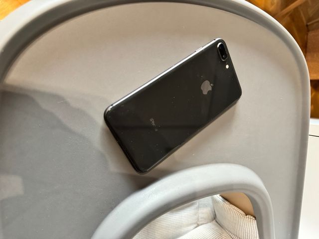 iPhone 8 Plus 256GB Negro/Plateado