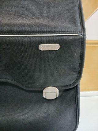 Maletin Samsonite Negro.