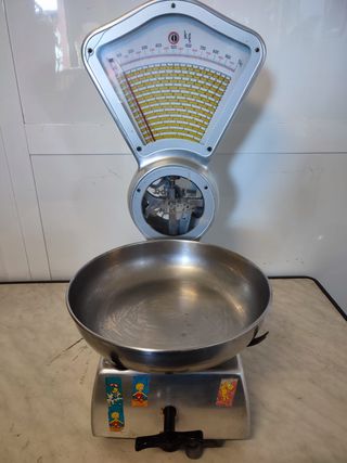 Báscula antigua Mobba