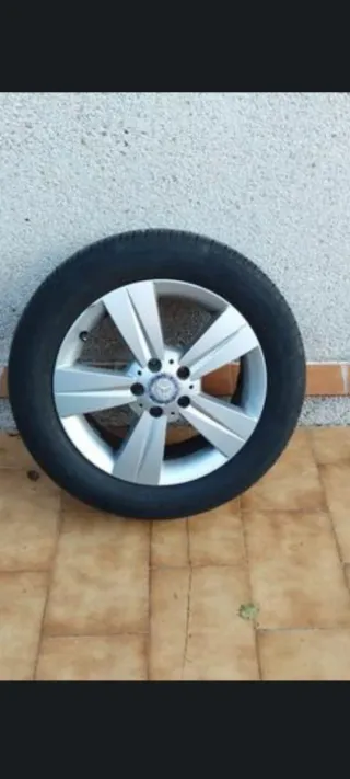 Llantas Mercedes Viano.Neumaticos Mich. 225-55-17