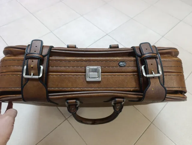 Maleta vintage de cuero