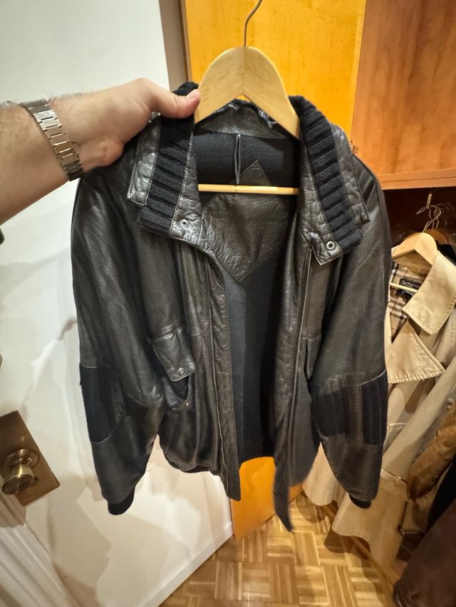 Chaqueta de cuero negra