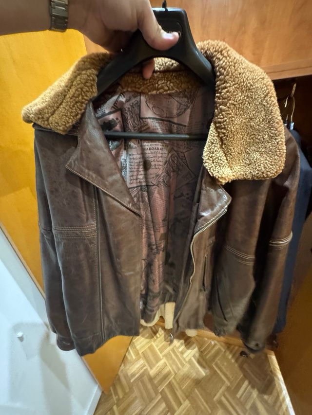 Chaqueta de cuero negra