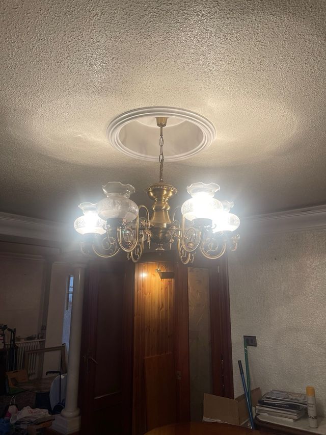 Lámpara araña dorada cristal