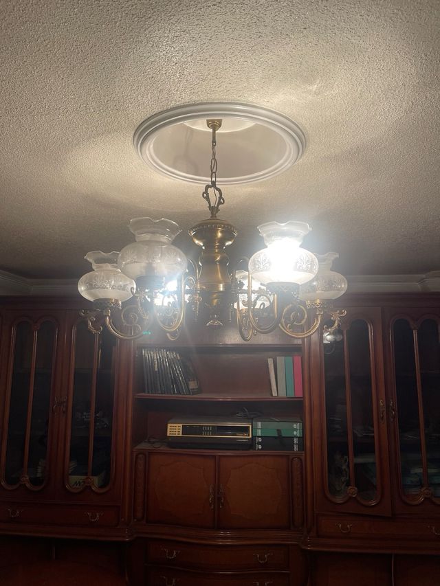 Lámpara araña dorada cristal