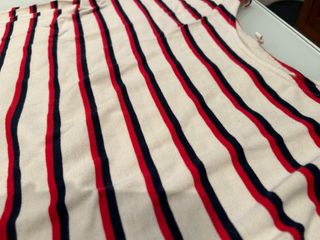 Jersey Stradivarius Rayas Azul Rojo Blanco