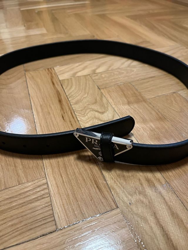 Cinturón Prada Negro 105 cm