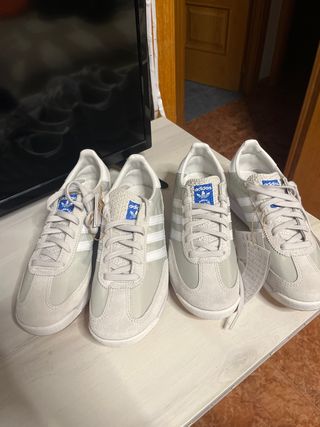 Zapatillas Adidas Beige y Blanco