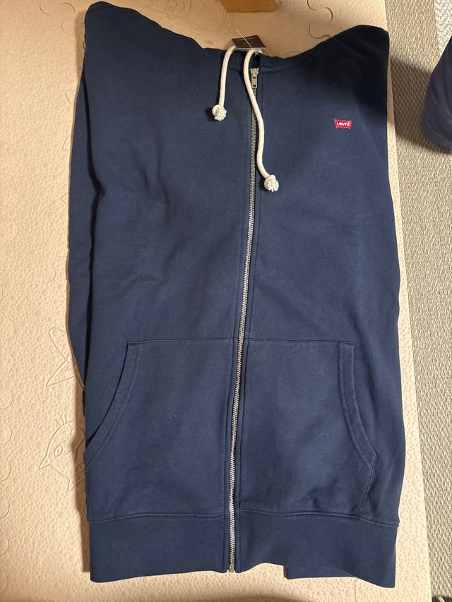 Chaqueta Levi's azul con cremallera