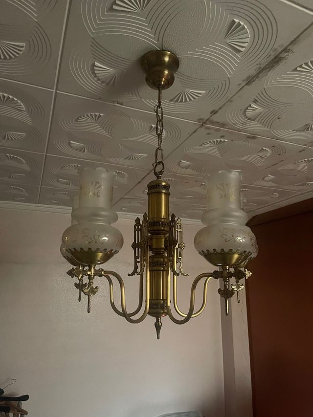 Lámpara araña techo dorada cristal