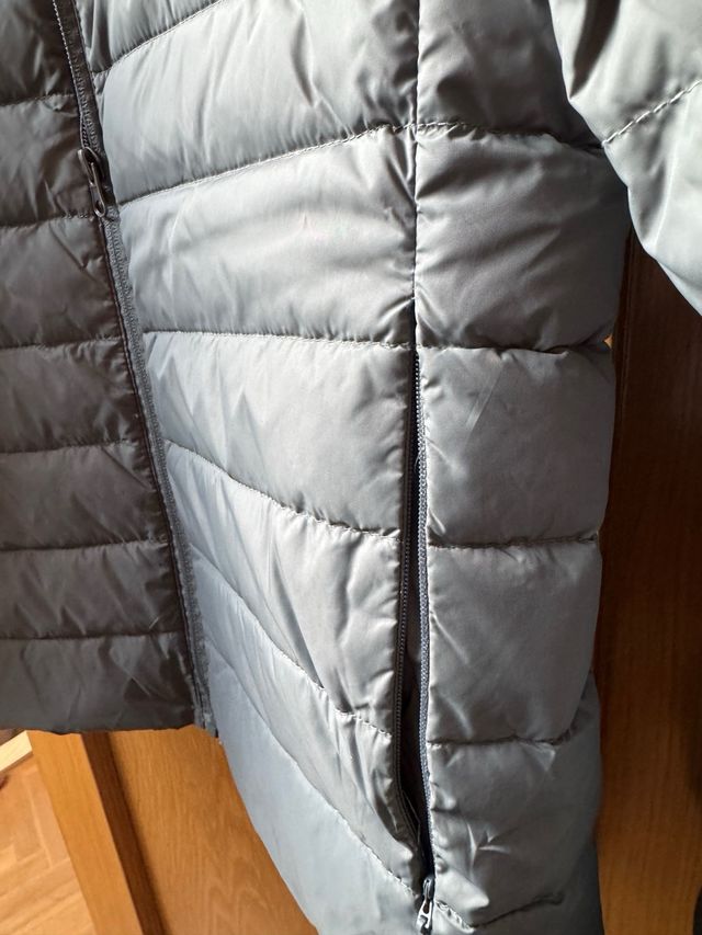 Abrigo ultraligero gris