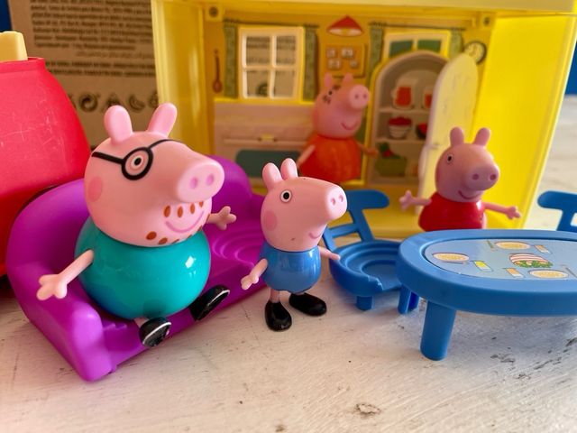 Peppa Pig: Coche, Casa y Figuras