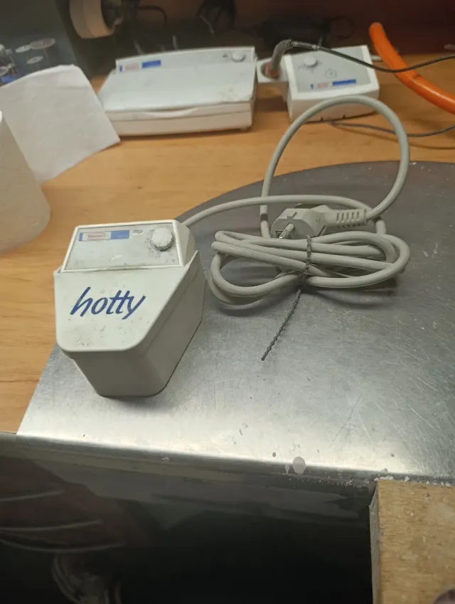 Calentador cera prótesis dental