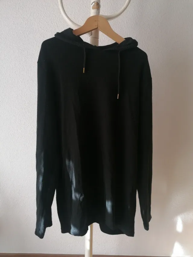 Sudadera básica negra con capucha talla XXL