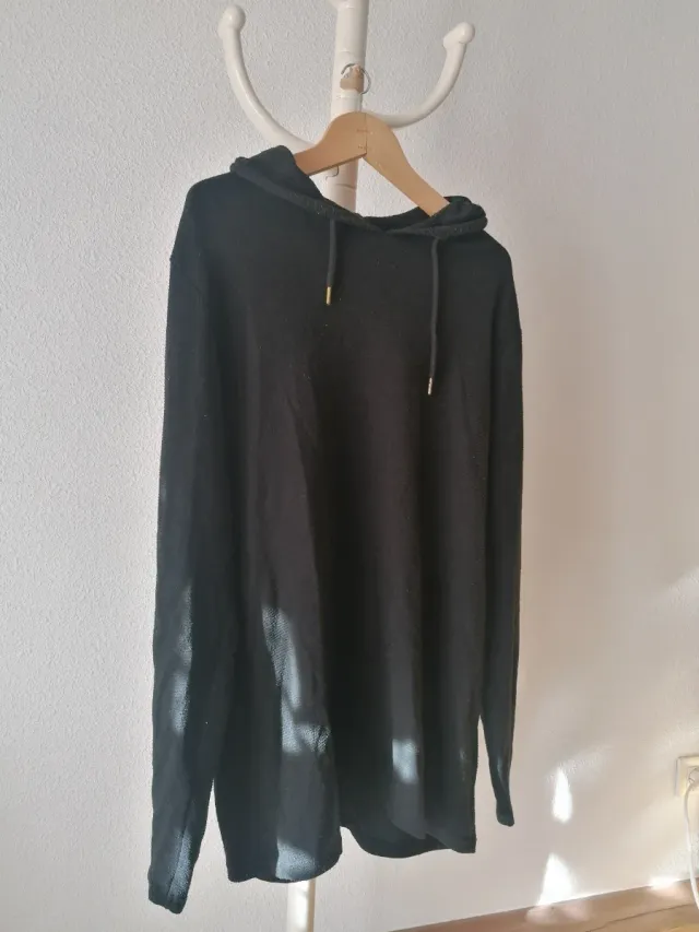 Sudadera básica negra con capucha talla XXL