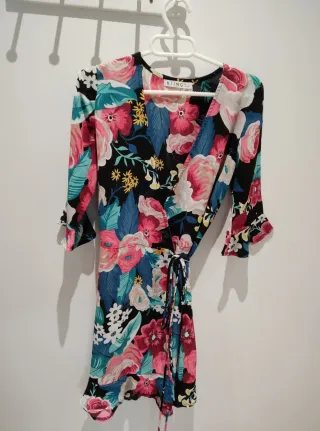 Vestido Kling floral negro multicolor