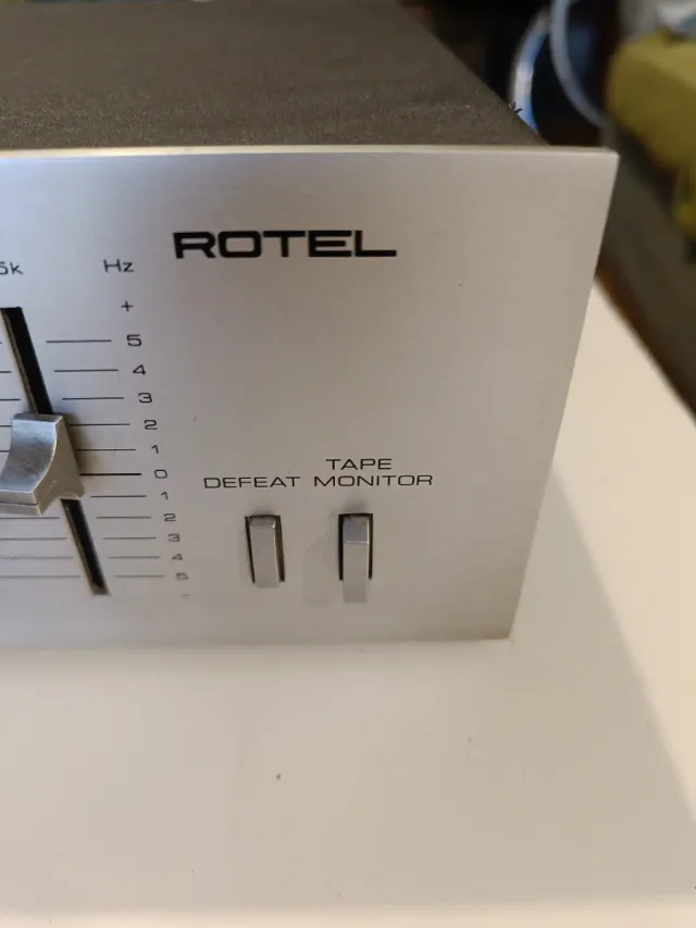 Ecualizador Gráfico Rotel RE-500