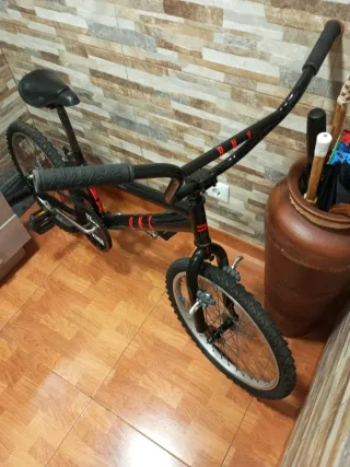 Bicicleta BMX Team nogociable