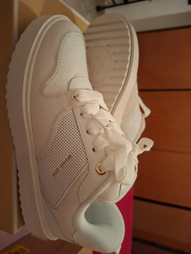 Zapatos Michael Kors Beige y Blanco