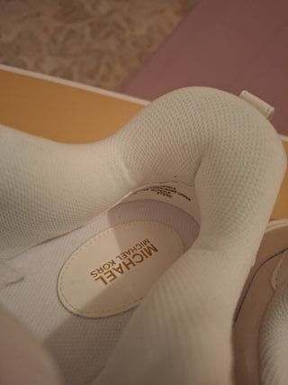 Zapatos Michael Kors Beige y Blanco