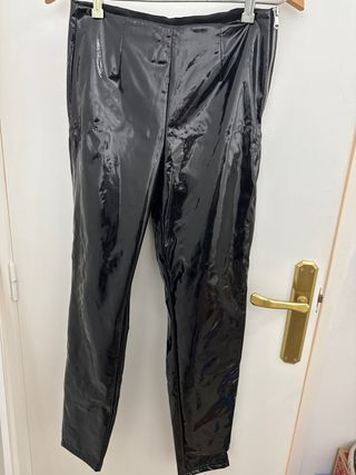 Pantalones efecto piel Calzedonia talla L