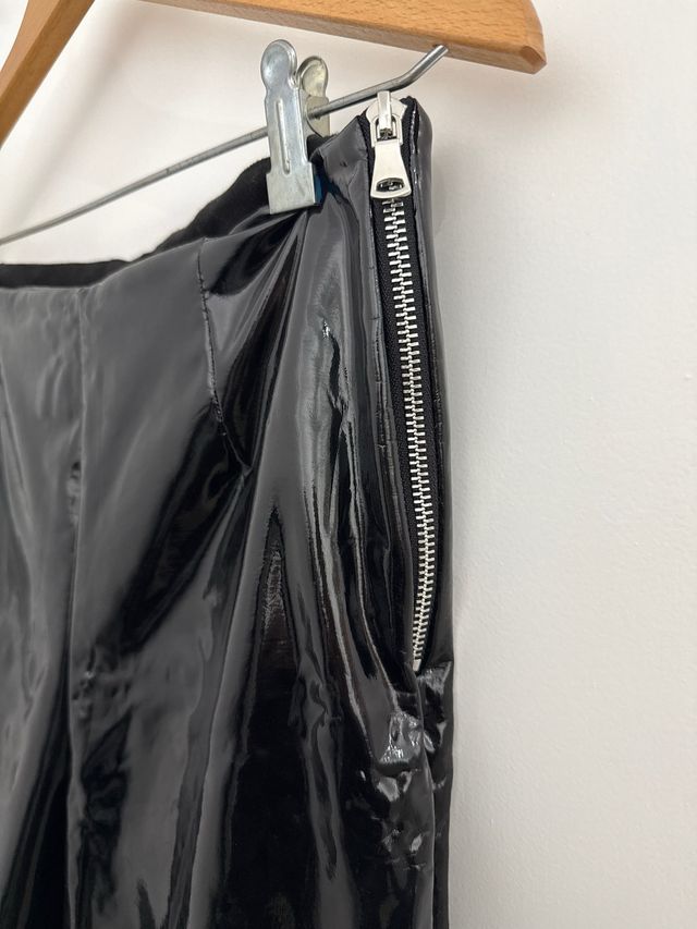 Pantalones efecto piel Calzedonia talla L