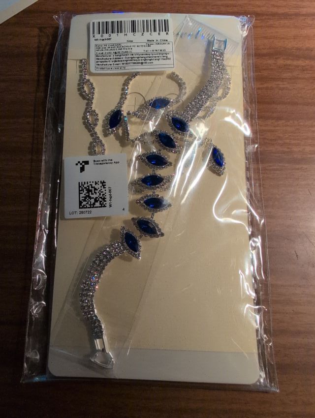 Conjunto bisutería collar, pendientes y pulsera