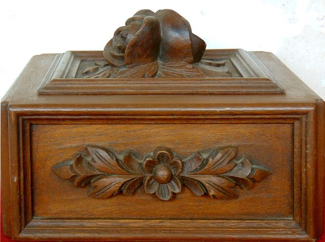 Joyero madera con rosas - 1971