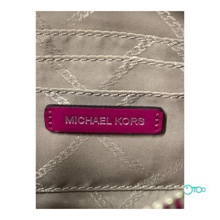 MICHAEL KORS EMPIRE MD CHAIN POUCHETTE FUCSIA