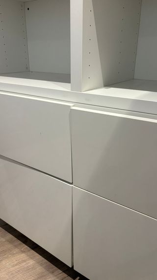 Mueble blanco almacenaje vitrinas