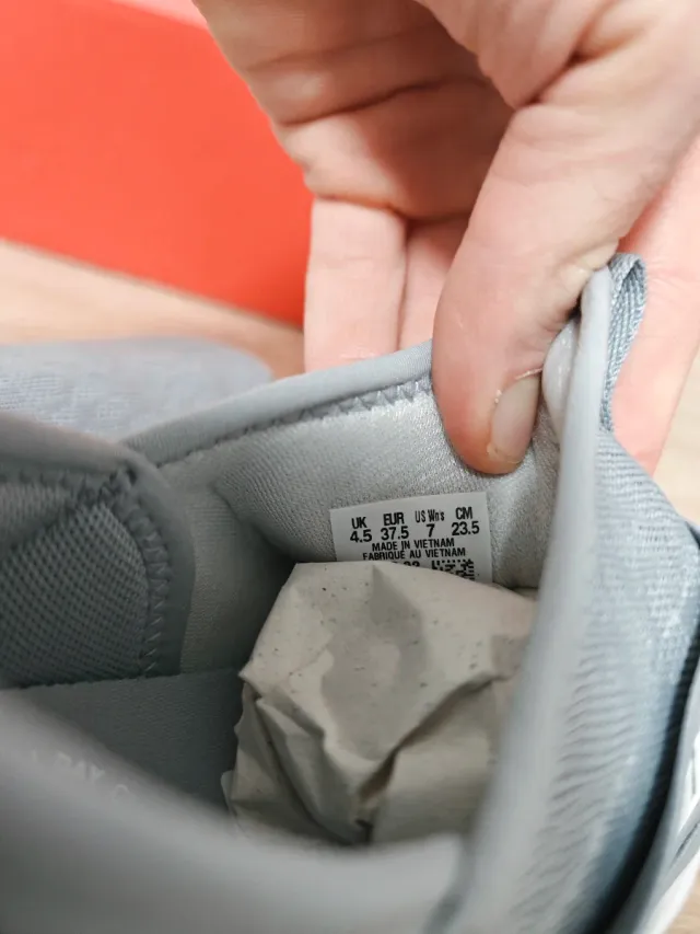 Sneakers Puma Donna Grigie Taglia 37.5 Nuove