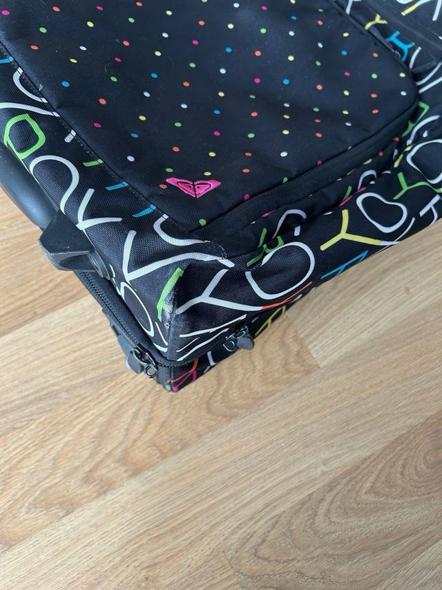 Maleta Roxy Negra Multicolor con ruedas