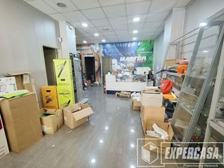 Local comercial en venta en Centro Ciudad en Manises