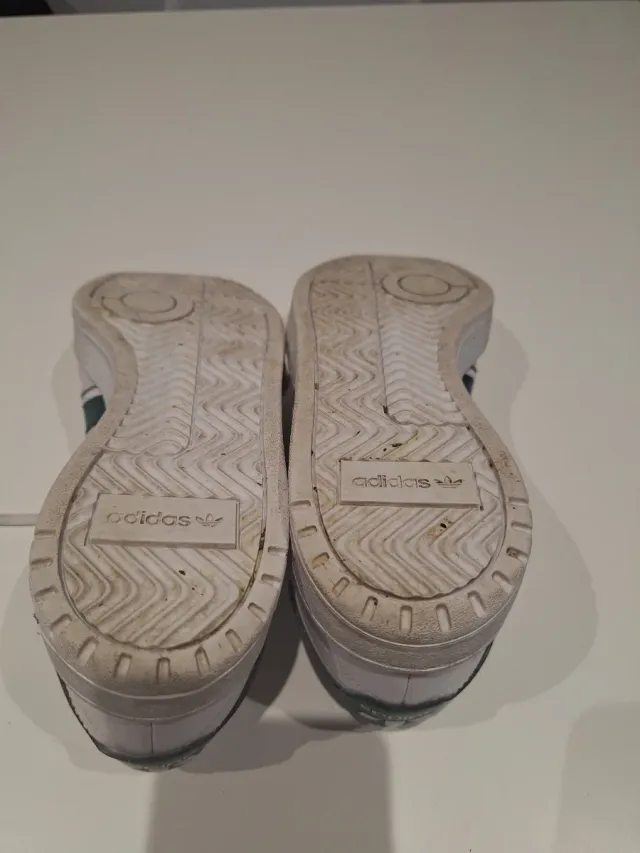 Zapatillas Adidas Team Court Blancas y Verdes