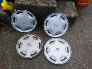 Tapacubos Nissan 14 (4 unidades)