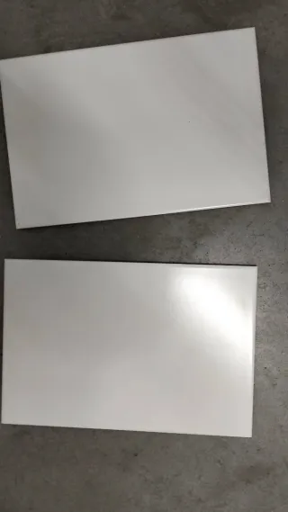 Baldosas/Azulejos blancos mate lisos