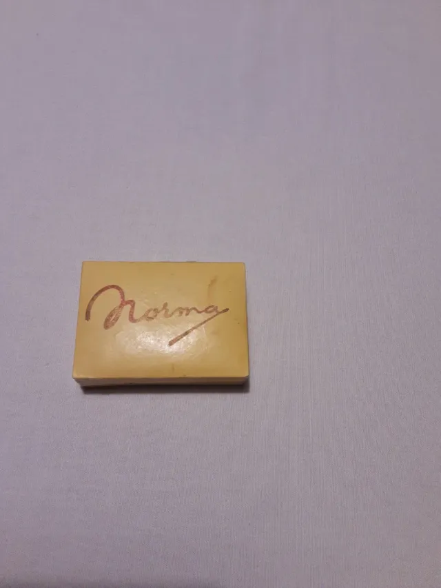 Estuche de hilos Norma HILATURAS LABOR, S.A.