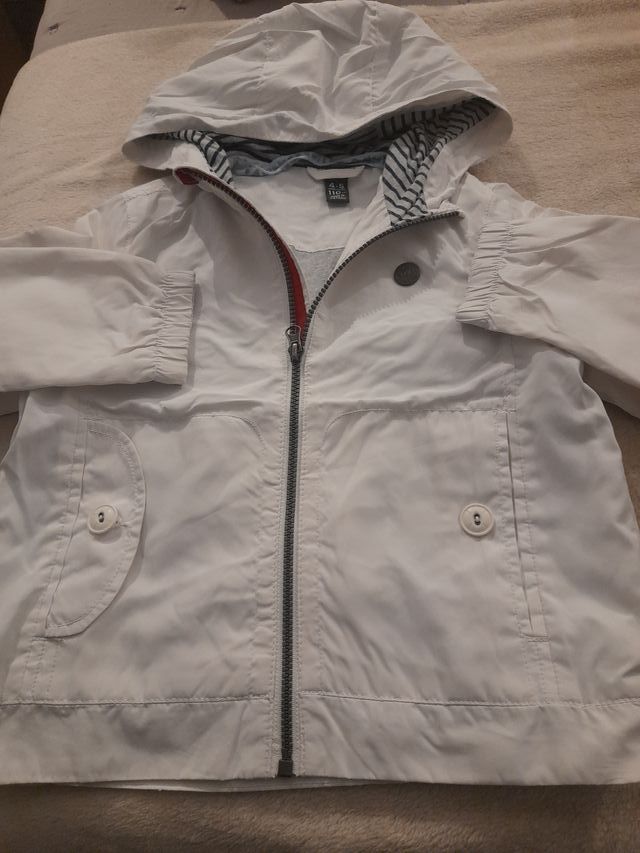 Abrigo niño ZARA blanco