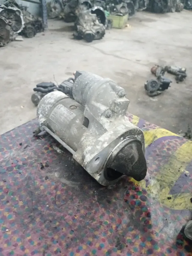 Motor de arranque Toyota Avensis