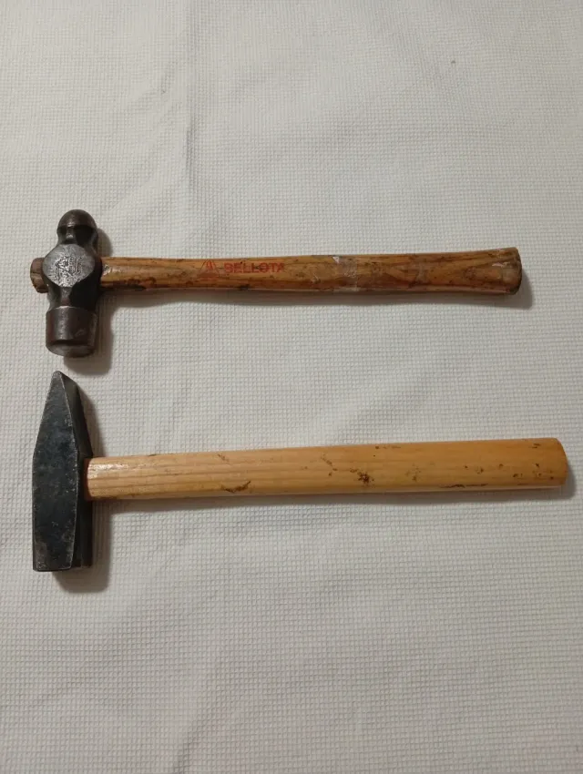Martillo Bellota y Martillo de ebanista