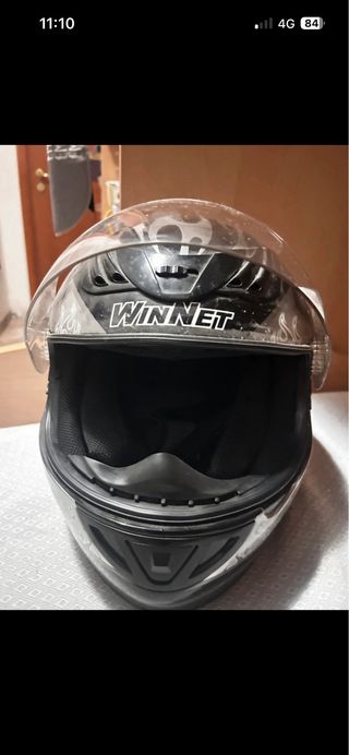 Casco integrale nero fiamme argento