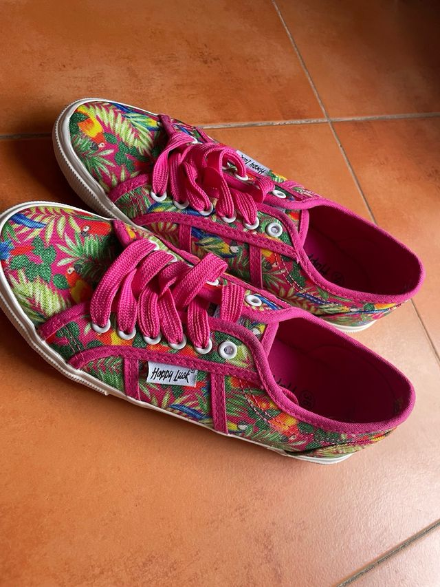 Zapatillas Happy Luck Talla 38 Flores
