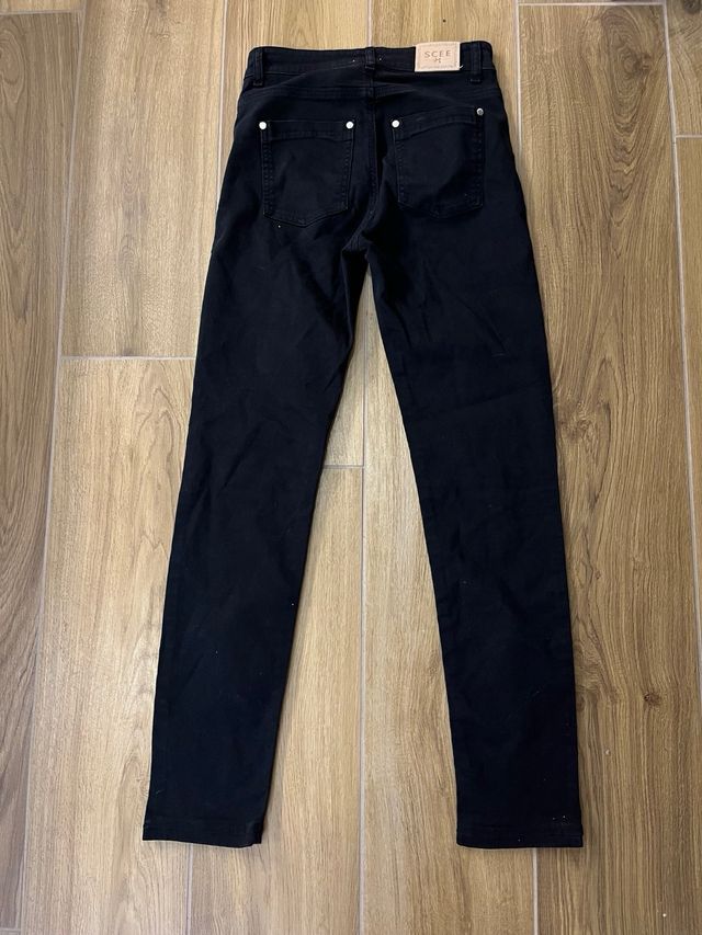 Pantaloni lunghi neri skinny SCEE taglia unica