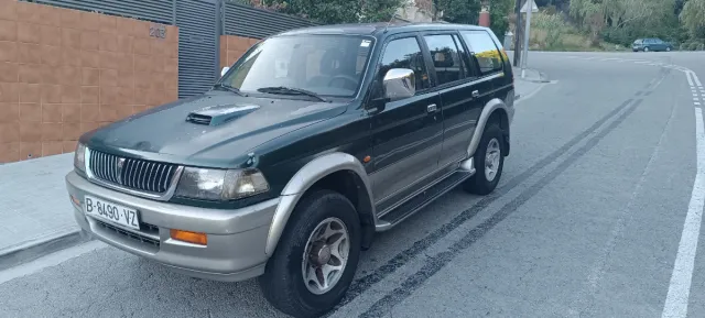 Mitsubishi Montero 1999